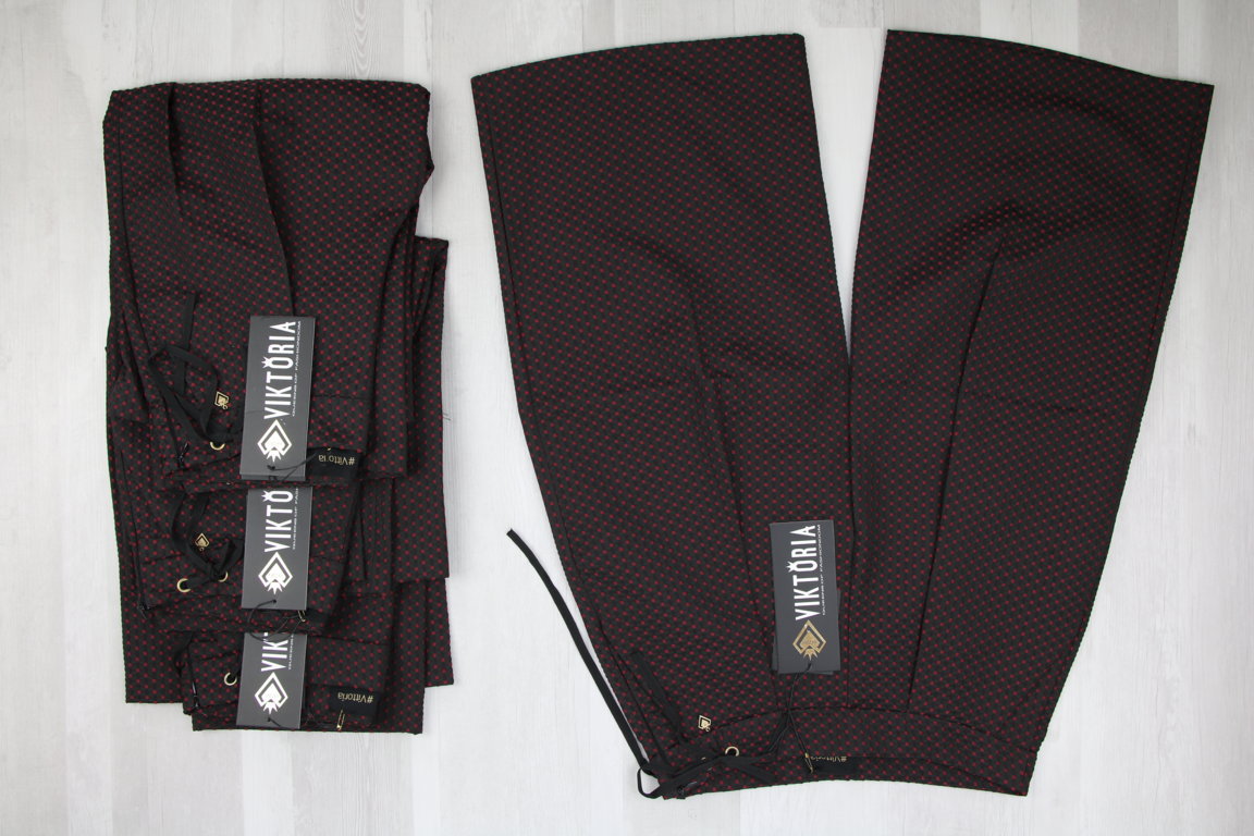 €9,60 al pezzo VIKTORIA stock abbigliamento bambina 41 pezzi - A/I - RIF. 6295