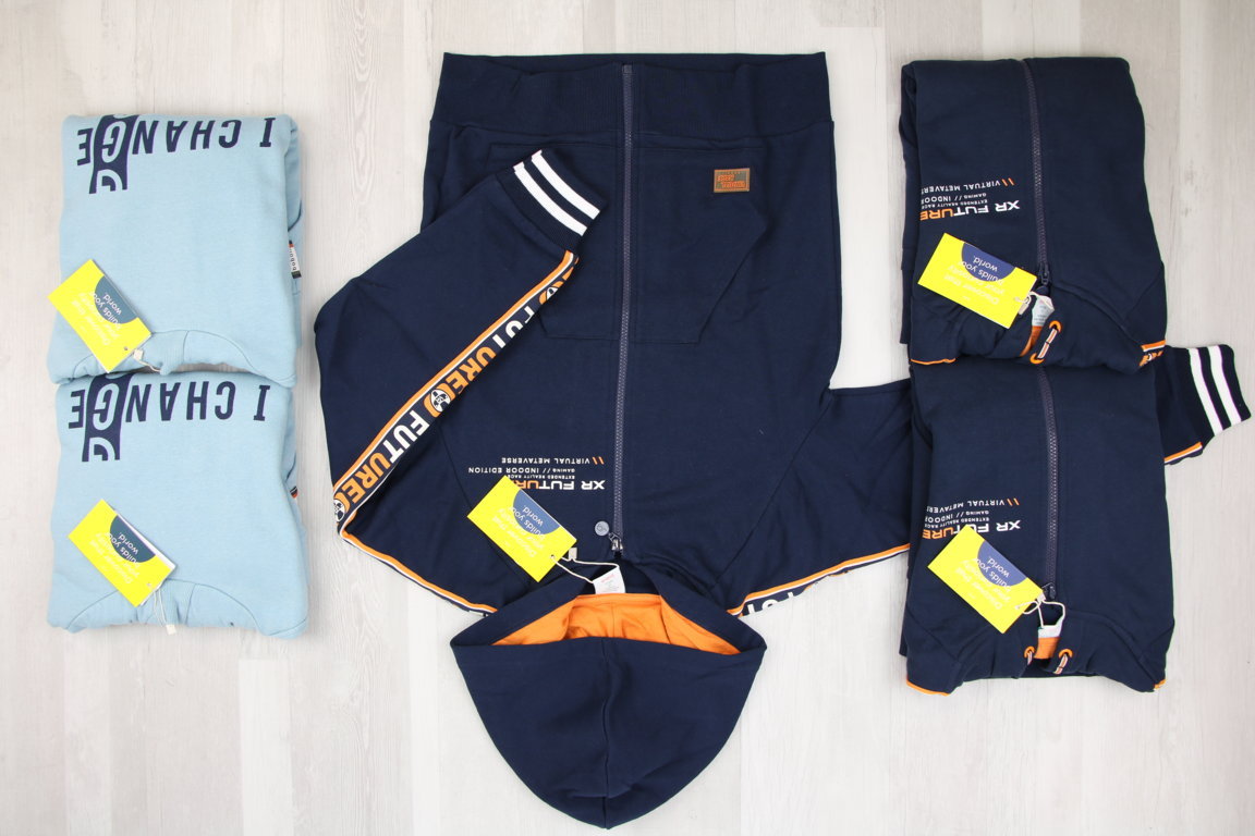 €4,60 al pezzo BOBOLI stock abbigliamento bambini 337 pezzi - A/I - RIF. 6296