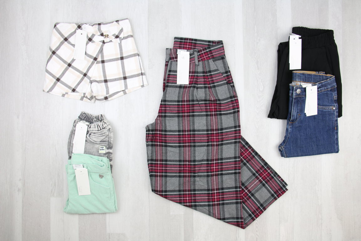 €4,50 al pezzo BIRBA-TRYBEYOND stock abbigliamento bambini 168 pezzi - A/I - RIF. 6297