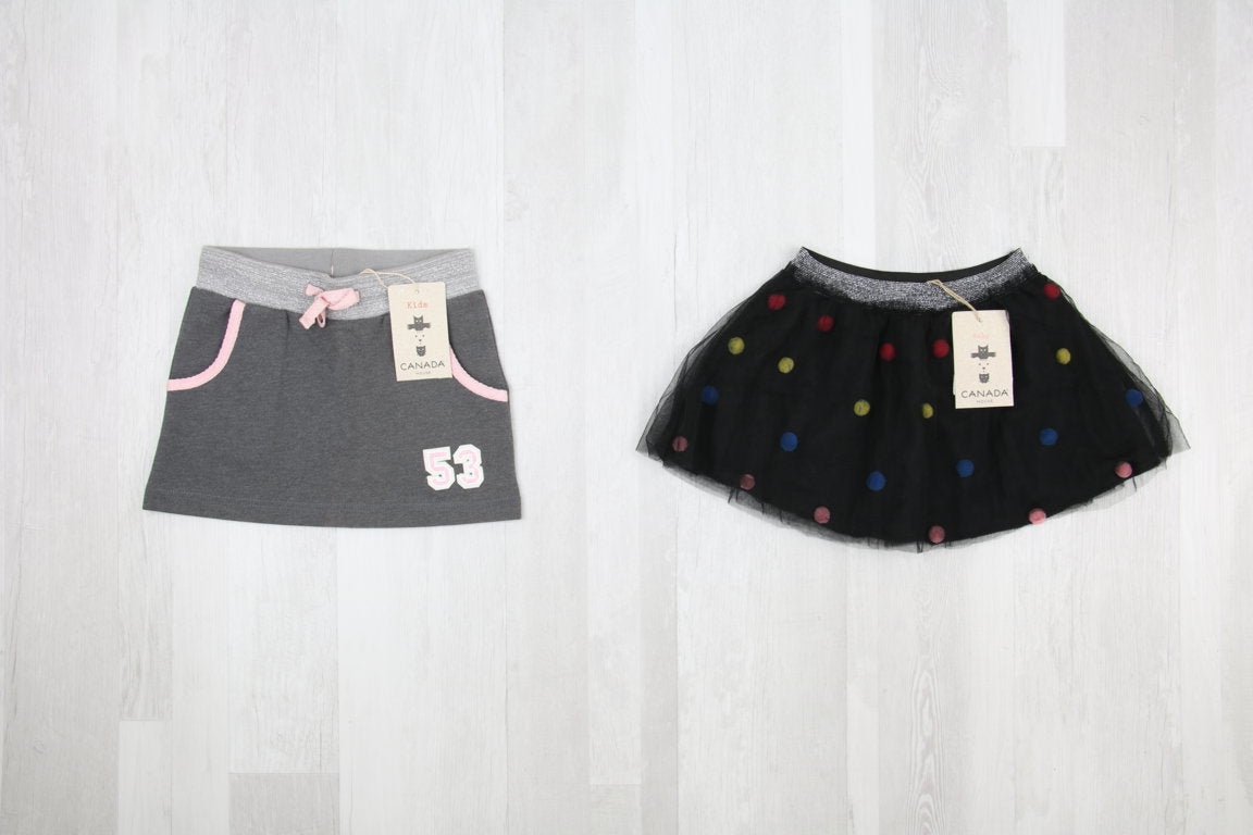 €5,50 al pezzo CANADA stock abbigliamento bambini 55 pezzi - A/I - RIF. 6267