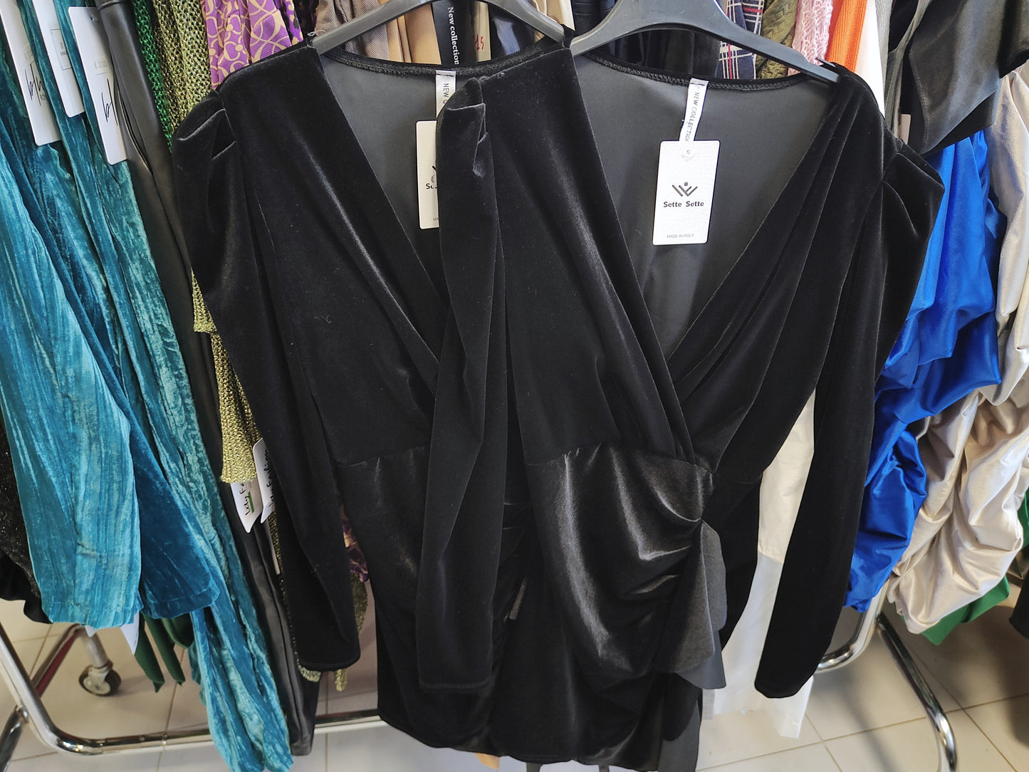 €2,71 al pezzo PRONTO MODA MADE IN ITALY stock abbigliamento e accessori uomo/donna 1333 pezzi - A/I - P/E - RIF. 6146P1