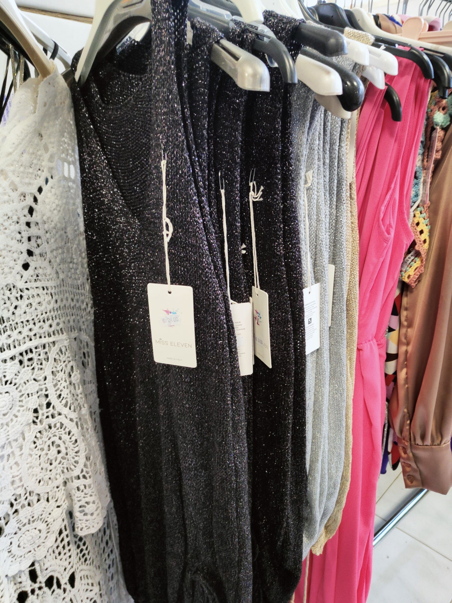 €2,71 al pezzo PRONTO MODA MADE IN ITALY stock abbigliamento e accessori uomo/donna 1333 pezzi - A/I - P/E - RIF. 6146P1