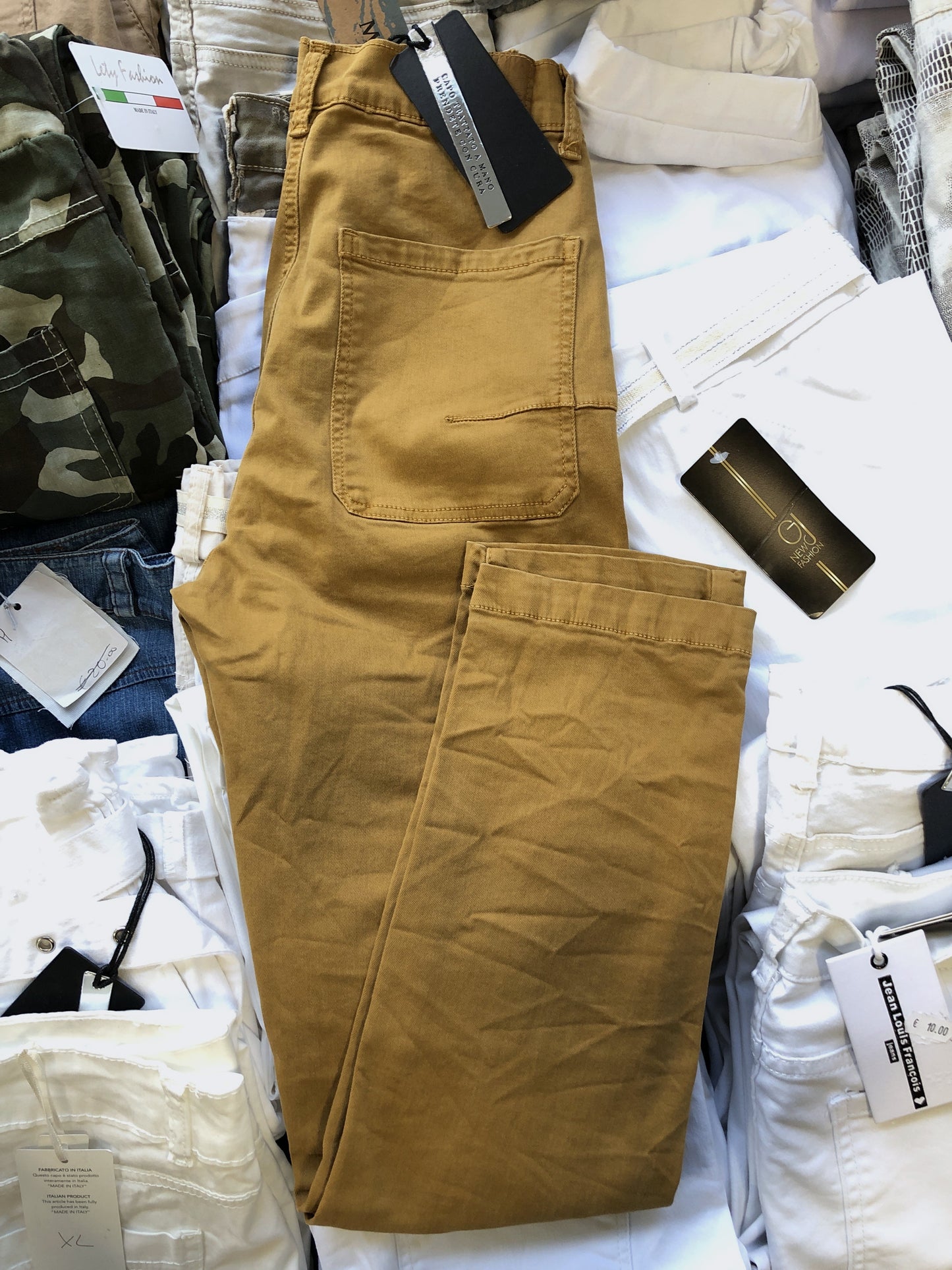 €2,71 al pezzo PRONTO MODA MADE IN ITALY stock abbigliamento e accessori uomo/donna 1333 pezzi - A/I - P/E - RIF. 6146P1