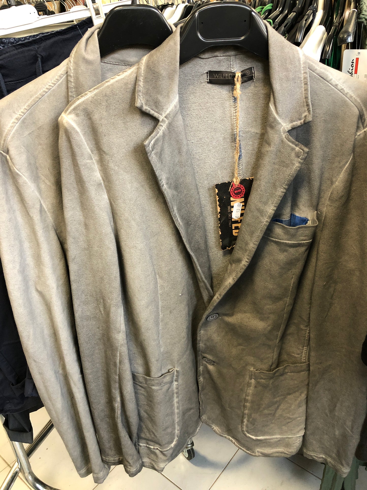 €2,71 al pezzo PRONTO MODA MADE IN ITALY stock abbigliamento e accessori uomo/donna 1333 pezzi - A/I - P/E - RIF. 6146P1