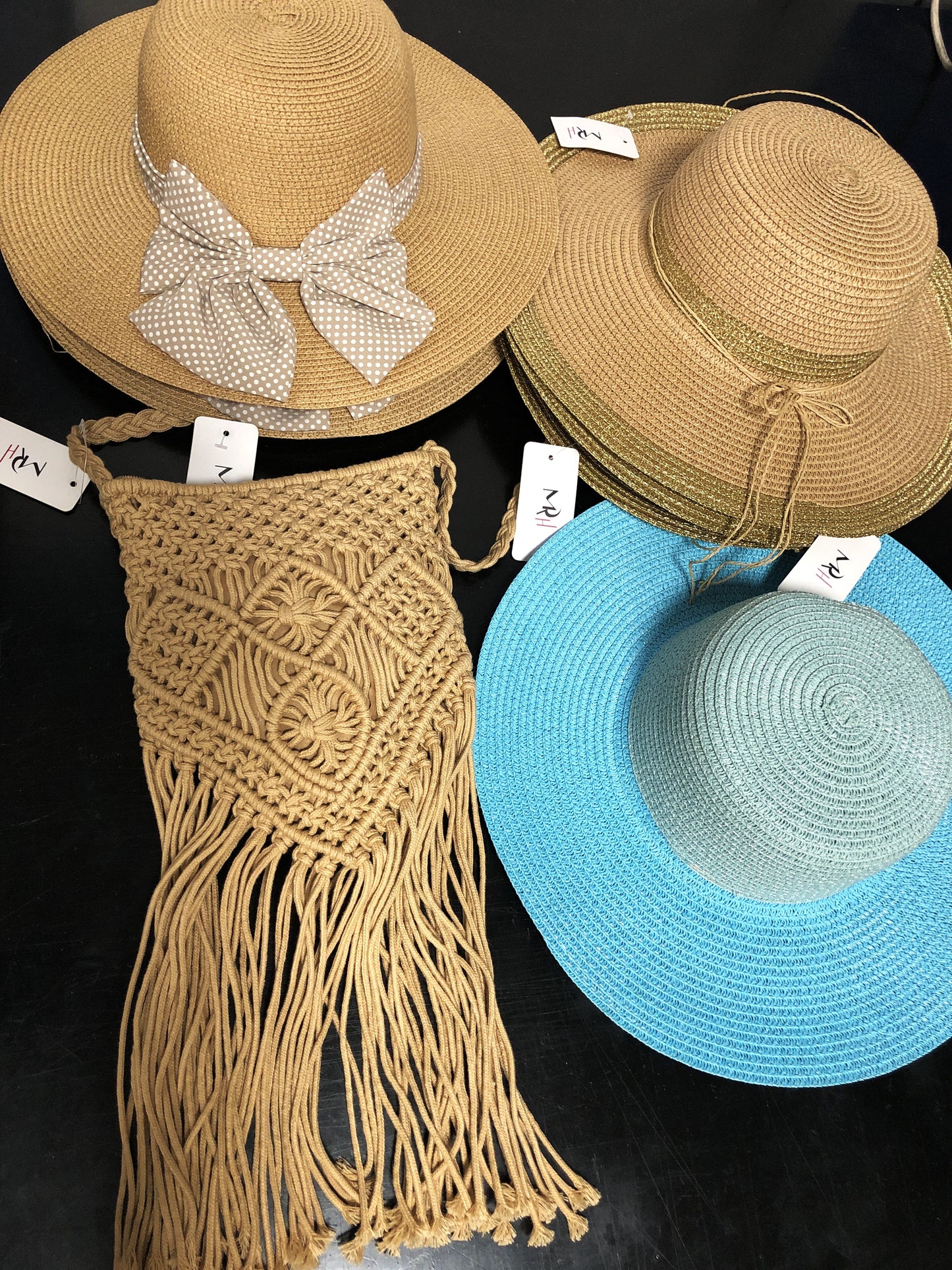 €2,71 al pezzo PRONTO MODA MADE IN ITALY stock abbigliamento e accessori uomo/donna 1333 pezzi - A/I - P/E - RIF. 6146P1