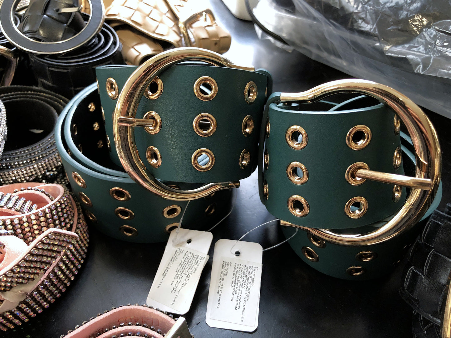 €2,71 al pezzo PRONTO MODA MADE IN ITALY stock abbigliamento e accessori uomo/donna 1333 pezzi - A/I - P/E - RIF. 6146P1