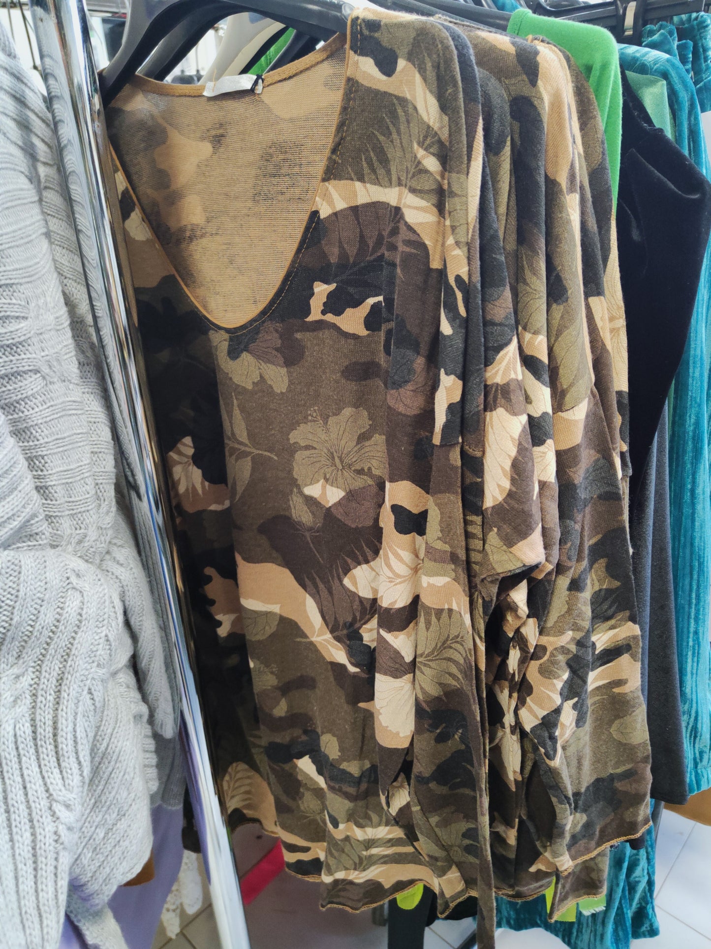 €2,71 al pezzo PRONTO MODA MADE IN ITALY stock abbigliamento e accessori uomo/donna 1333 pezzi - A/I - P/E - RIF. 6146P1