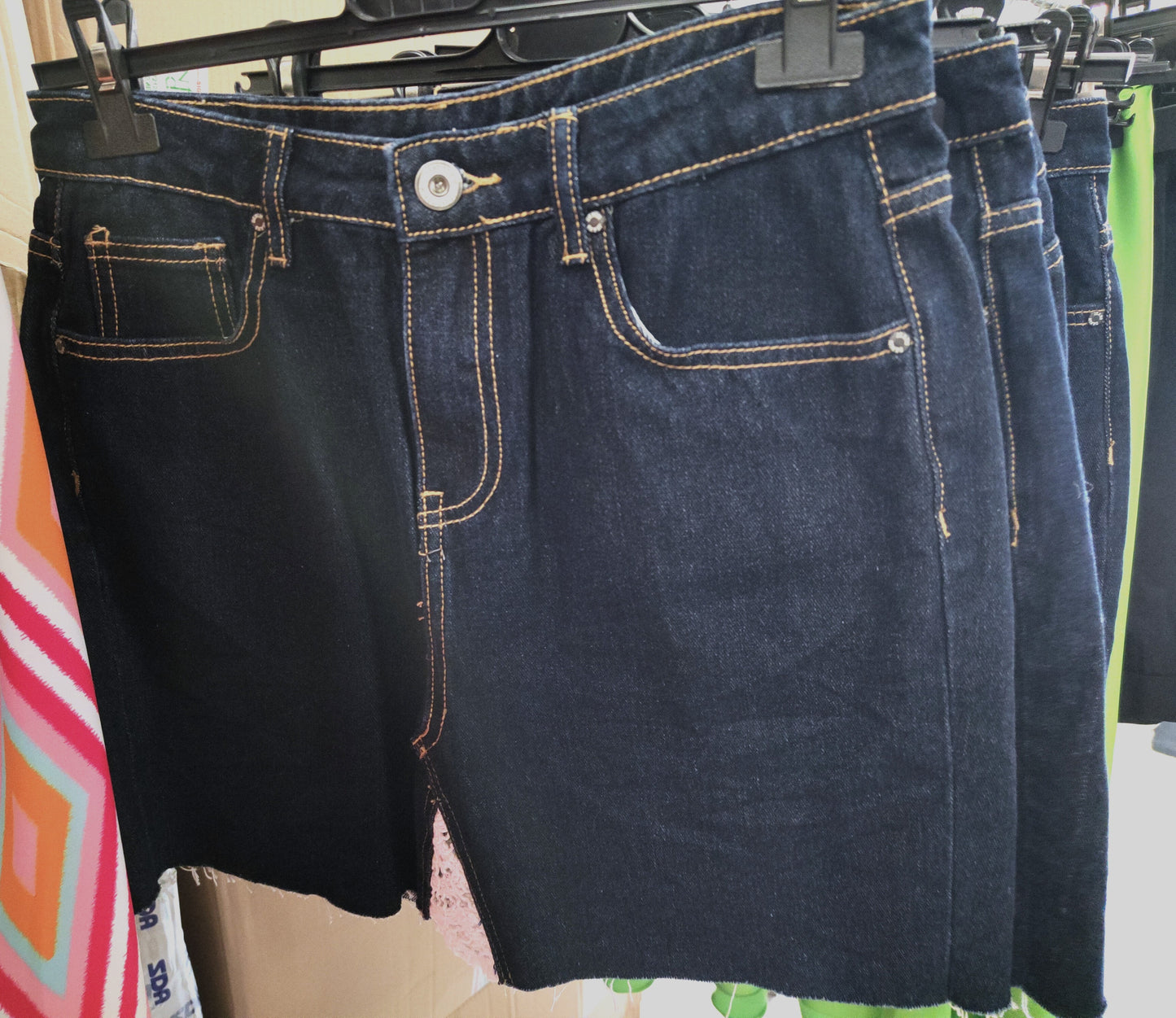 €2,71 al pezzo PRONTO MODA MADE IN ITALY stock abbigliamento e accessori uomo/donna 1333 pezzi - A/I - P/E - RIF. 6146P1