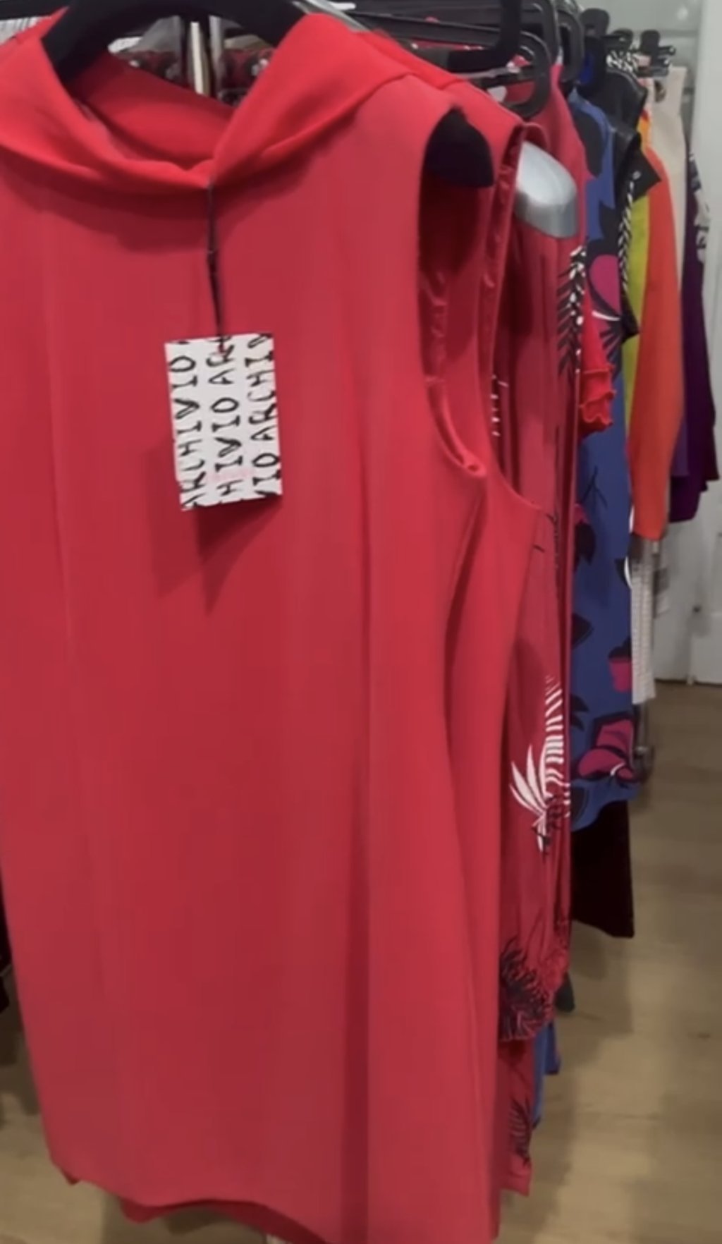 MARELLA, I BLUES, SEVENTY, ecc. stock abbigliamento donna 270 pezzi - A/I - RIF. TV6264