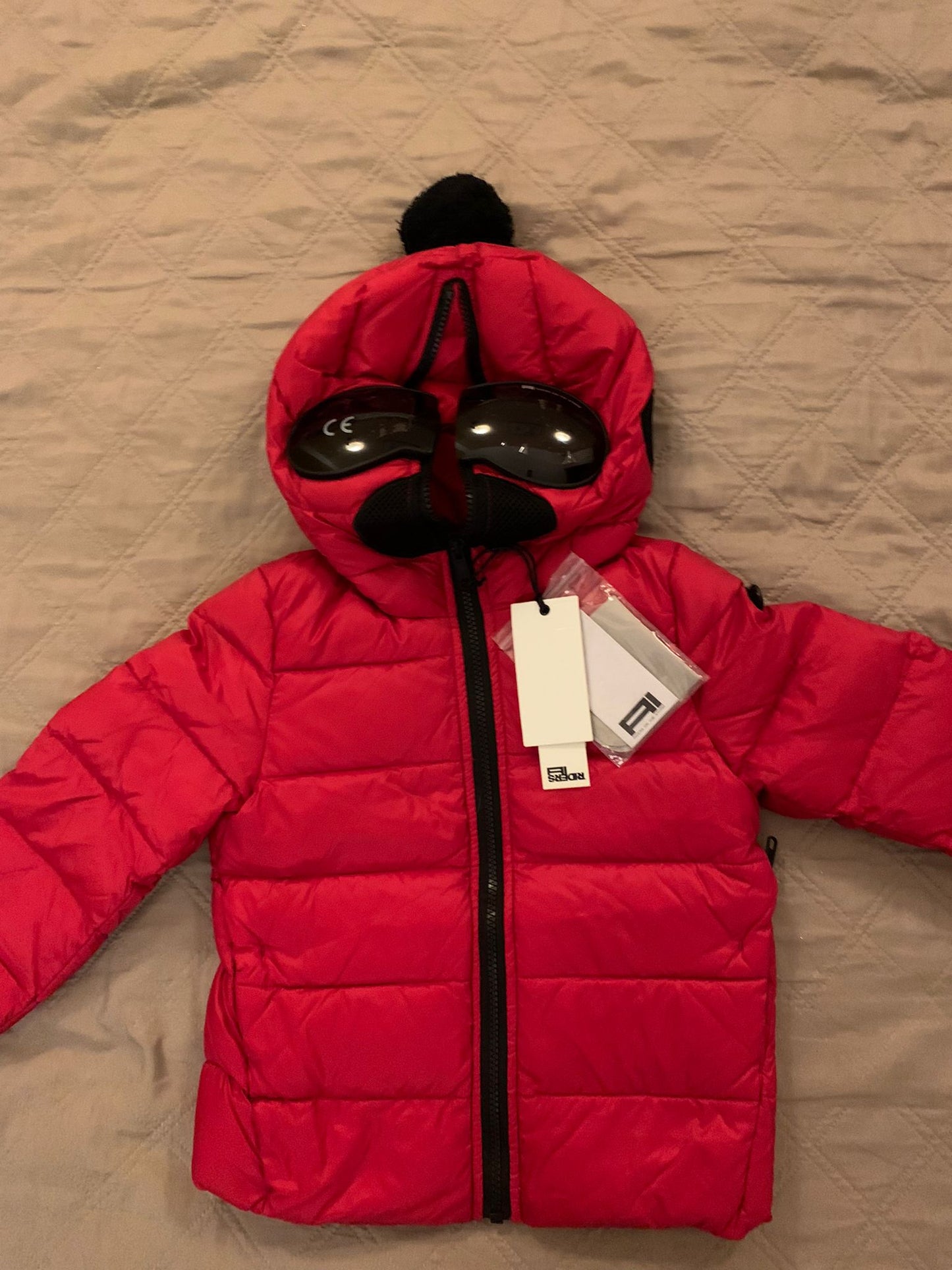 €12,00 al pezzo CHIARA FERRAGNI, MAGIL, MONNALISA, SUN68, MANILA GRECE, IL GUFO, ecc. stock abbigliamento bambini 313 pezzi - 70% A/I - 30%P/E - RIF. TV5981