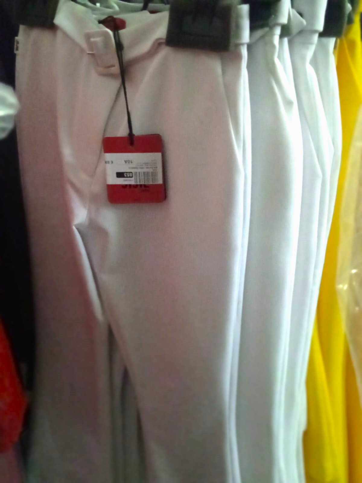 10,00 al pezzo JIJIL, MAYORAL, LIUJO, SILVIAN HEACH, 1^CLASSE, SIVIGLIA, PICCOLA LUDO, ecc. stock abbigliamento bambini 576 pezzi - P/E - RIF. TV5982