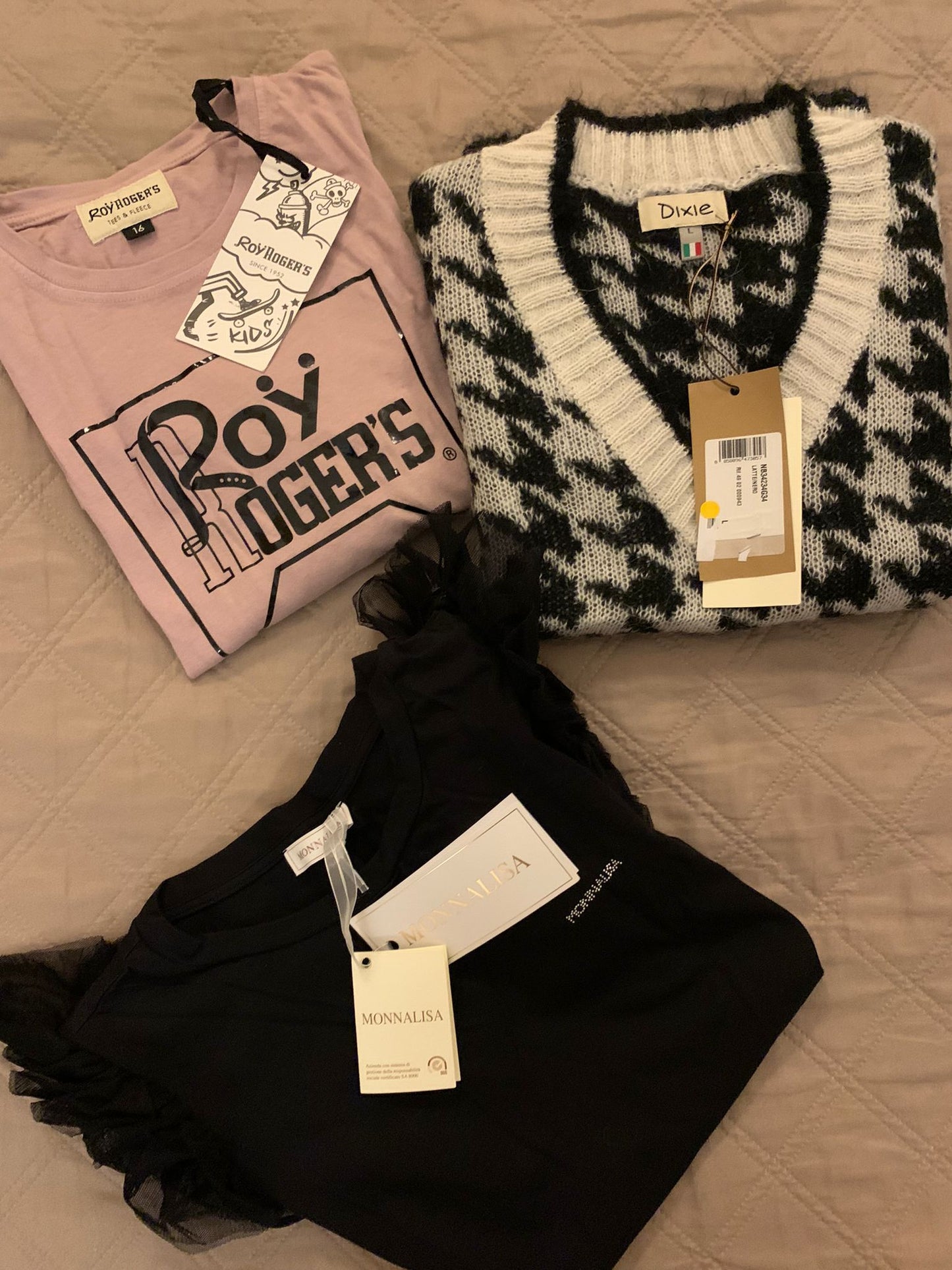 €12,00 al pezzo CHIARA FERRAGNI, MAGIL, MONNALISA, SUN68, MANILA GRECE, IL GUFO, ecc. stock abbigliamento bambini 313 pezzi - 70% A/I - 30%P/E - RIF. TV5981