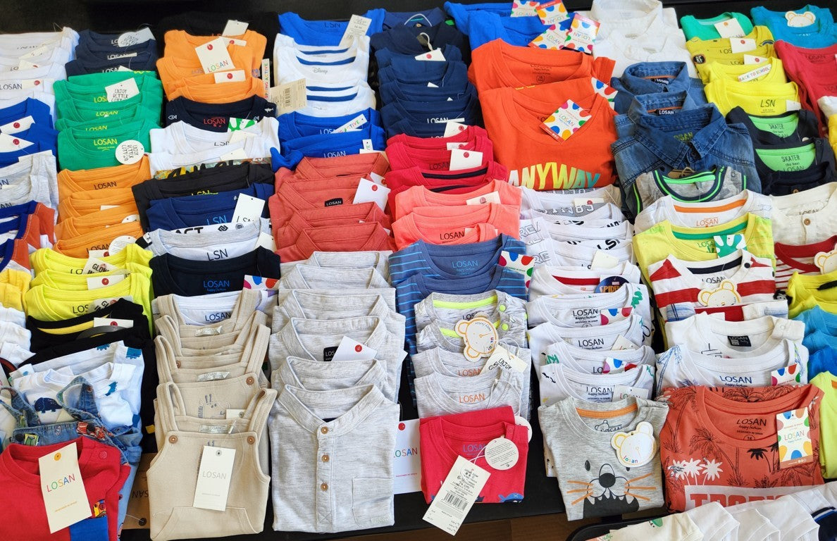 DISCOUNTED -18% €4.50 per piece LOSAN clothing stock <tc>Boys</tc>  367 pieces - <tc>S/S</tc>  - REF. 6003AF