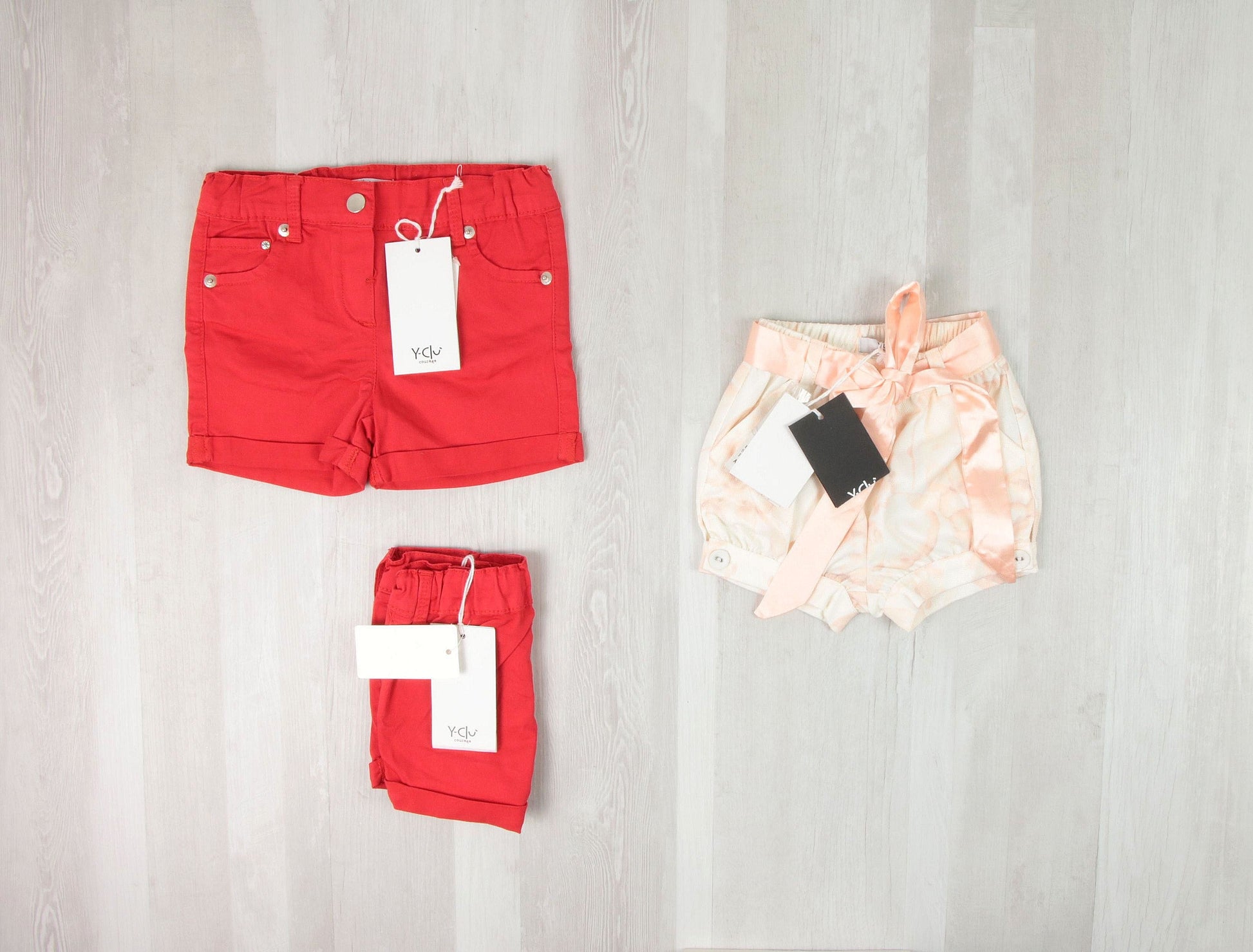 stock - €7,00 al pezzo Y-CLU' 50 pezzi da bambina - P/E - RIF. 3910