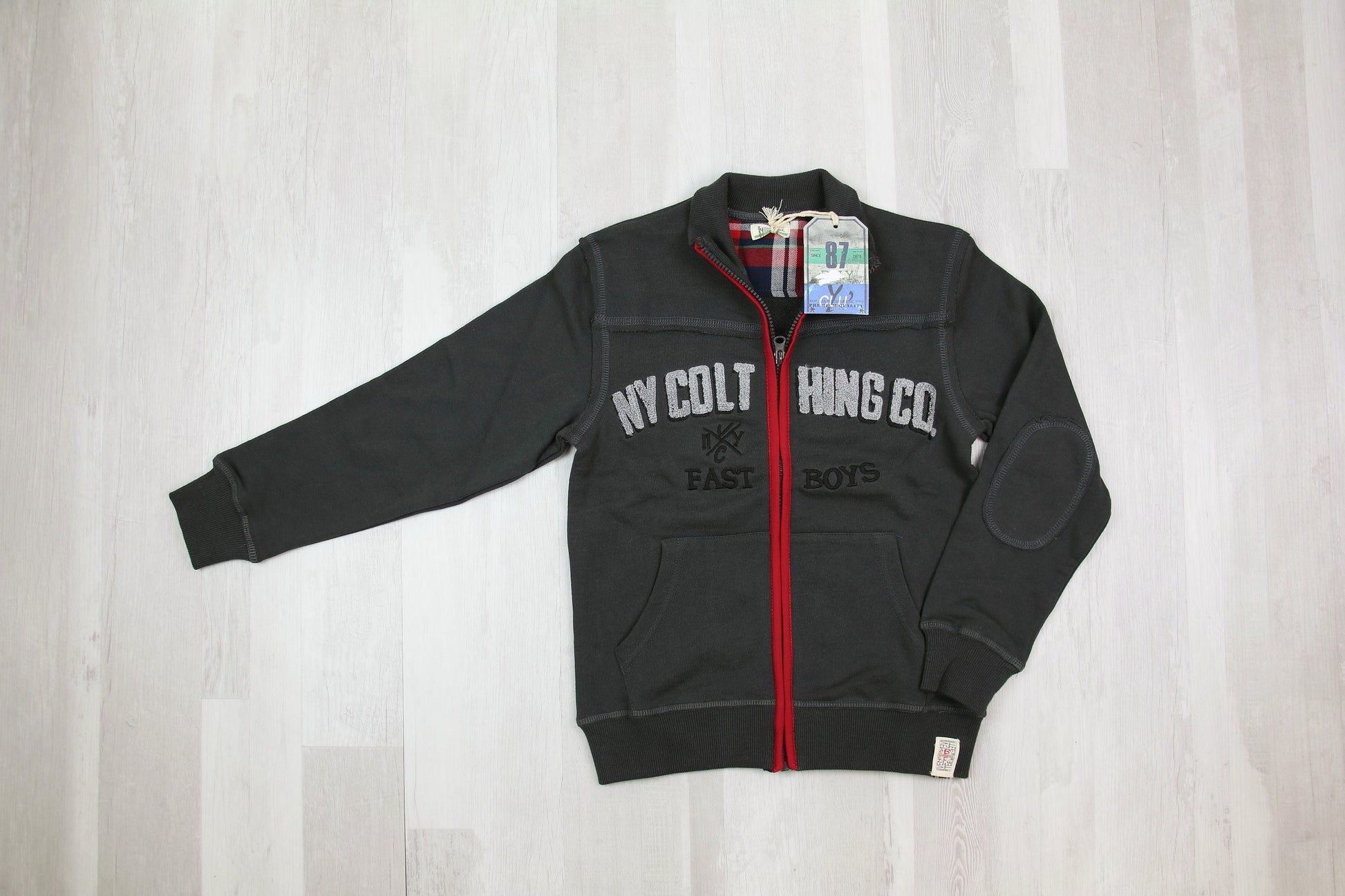 stock abbigliamento bambini - €6,50 al pezzo Y-CLU' 41 pezzi da bambino/bambina - A/I - RIF. 5929