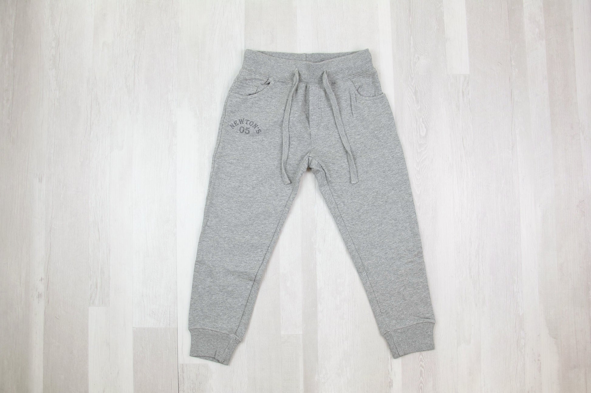 stock abbigliamento bambini - €6,50 al pezzo Y-CLU' 41 pezzi da bambino/bambina - A/I - RIF. 5929