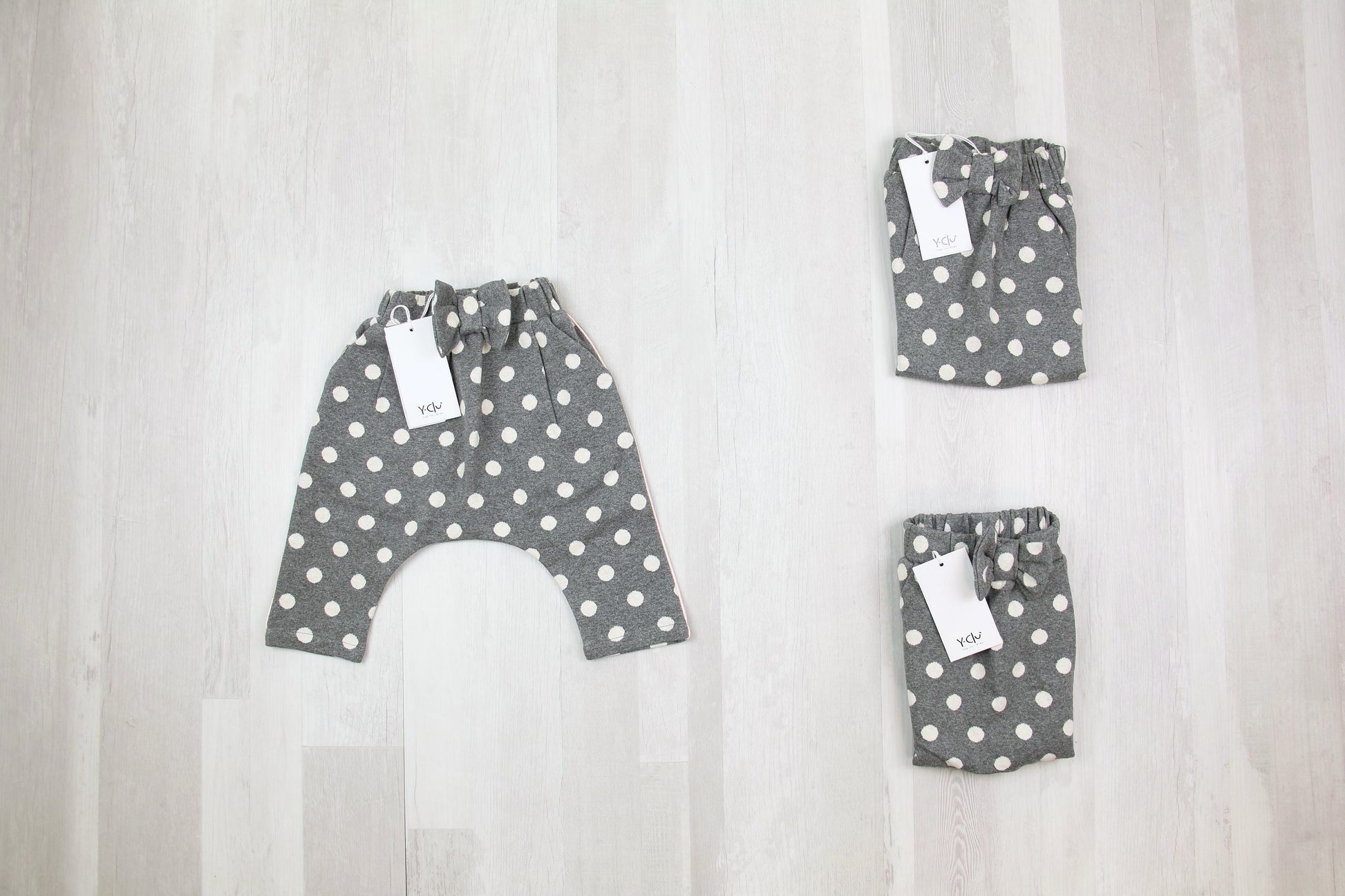 stock abbigliamento bambini - €6,50 al pezzo Y-CLU' 41 pezzi da bambino/bambina - A/I - RIF. 5929